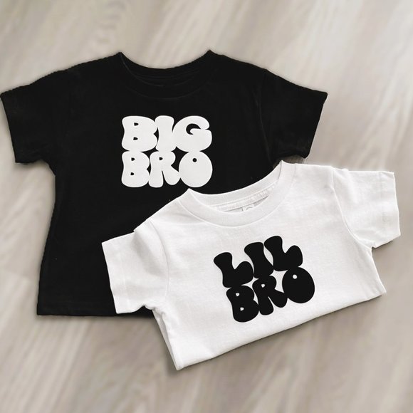 Personalized Lil Bro Toddler T-shirt - Picture 3 of 4